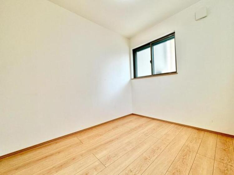 内装 洋室4.5帖　家族個々の安らぎの空間。プライベートなベッドルームは暮らす方の感性で造り上げたいもの。 