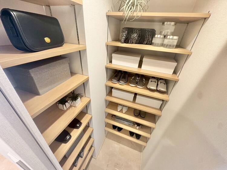 その他 家電やスーツケース、ストック品など何でも片付く嬉しい空間です。