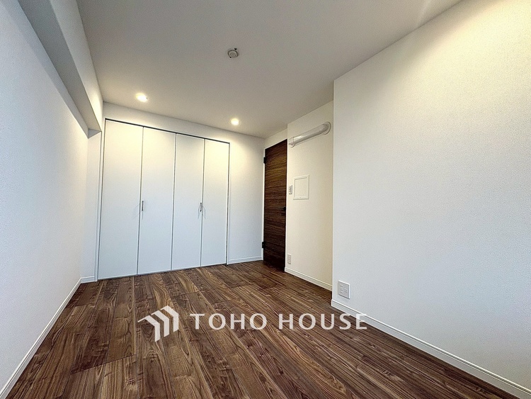 内装 【PRIVATE ROOM】◆属毛離裏◆子は父を手本とし、母に愛育されて成長する。家族の深い繋がり。いつまでも大切にしたい。