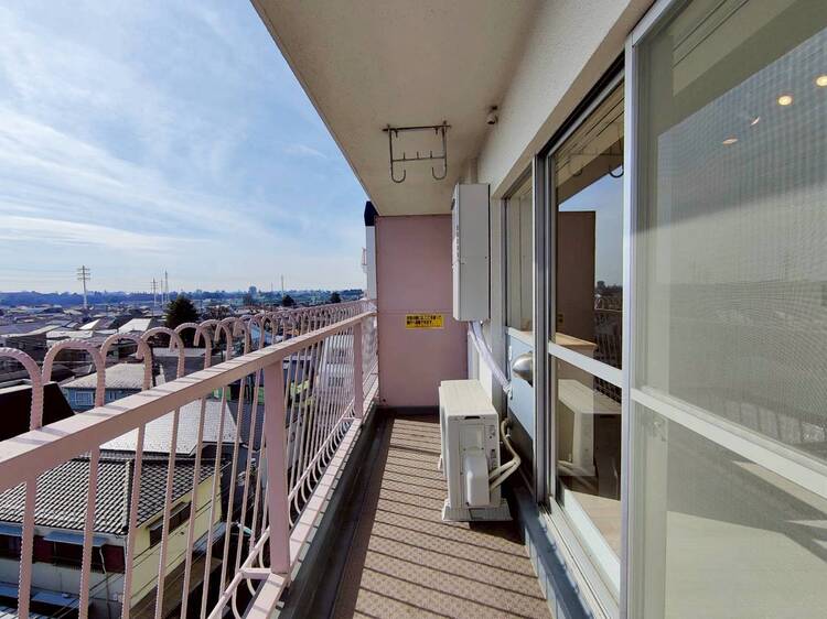 その他 朝の澄んだ空気や、夕方に吹く清々しい風を感じられるバルコニー。