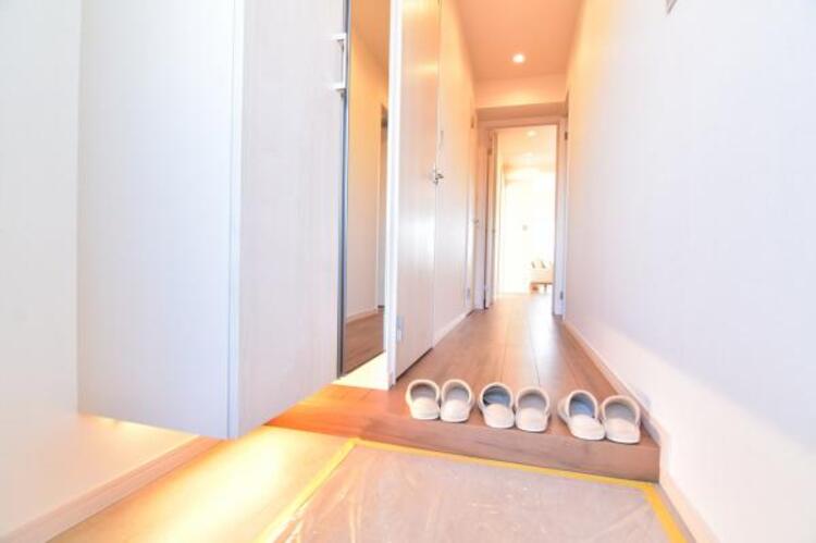 その他 広々とした玄関で大切なお客様をお出迎え。明るく気持ちの良い玄関は気持ちが盛り上がります。