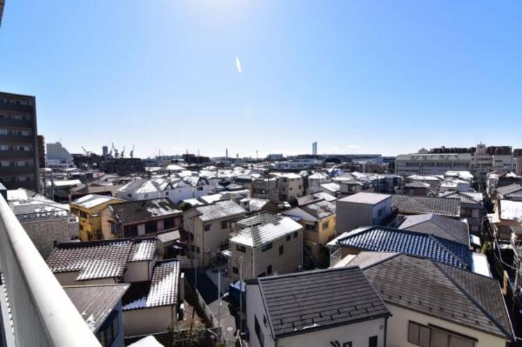 その他 開放感のある眺望。季節による景色の変化を　日常の生活と共に感じてください。