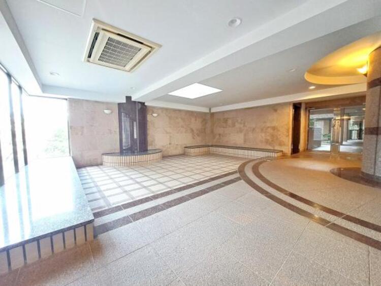 その他 管理の行き届いた清潔感のあるロビー。毎日帰ってくるのが楽しみになります。