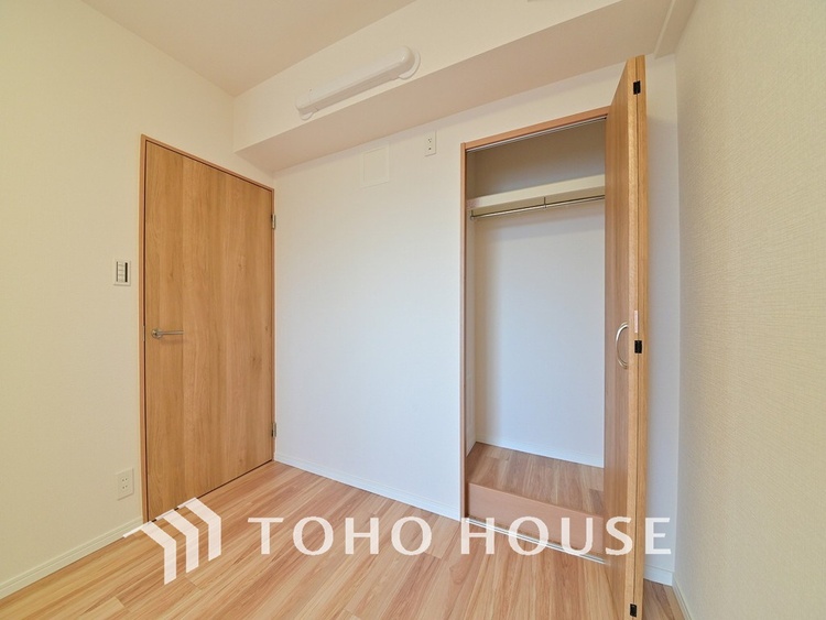 内装 シンプルですっきりとした室内は飽きのこない居心地の良い雰囲気です