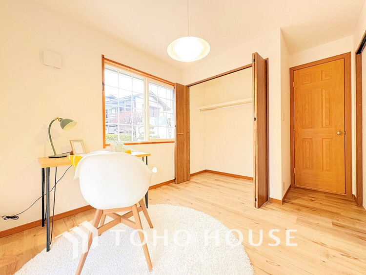 内装 シンプルですっきりとした室内は飽きのこない居心地の良い雰囲気