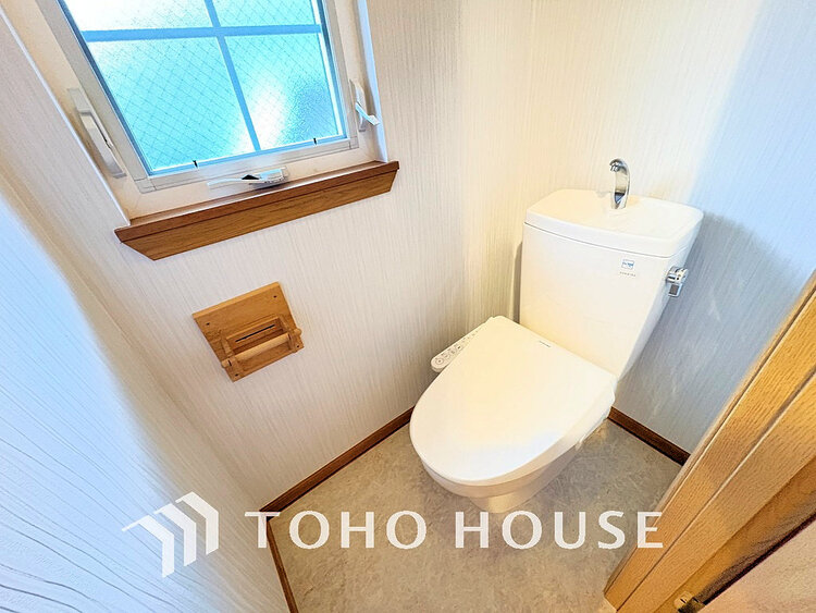 トイレ トイレには快適な温水洗浄便座付