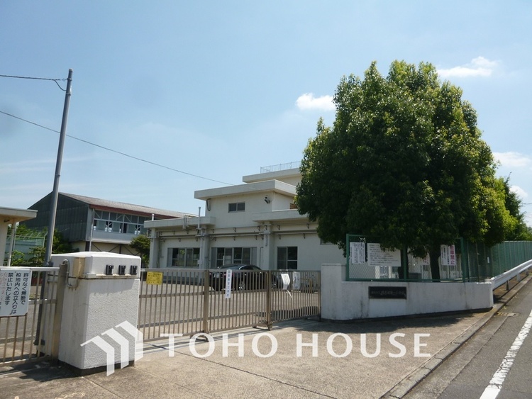 周辺 横浜市立鴨志田第一小学校　距離170m