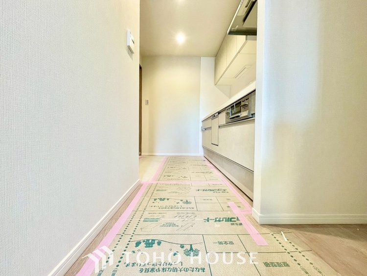 キッチン 【改装中】【KITCHEN】◆家族のおはよう◆の声を笑顔で迎えてあげられるシステムキッチン。朝ごはんが楽しみでちょっと早起きしたくなるんです。