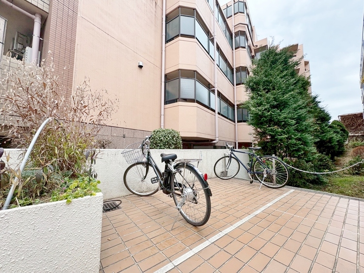 その他 駐輪場も綺麗に整頓されています。※空き状況は都度ご確認下さい。