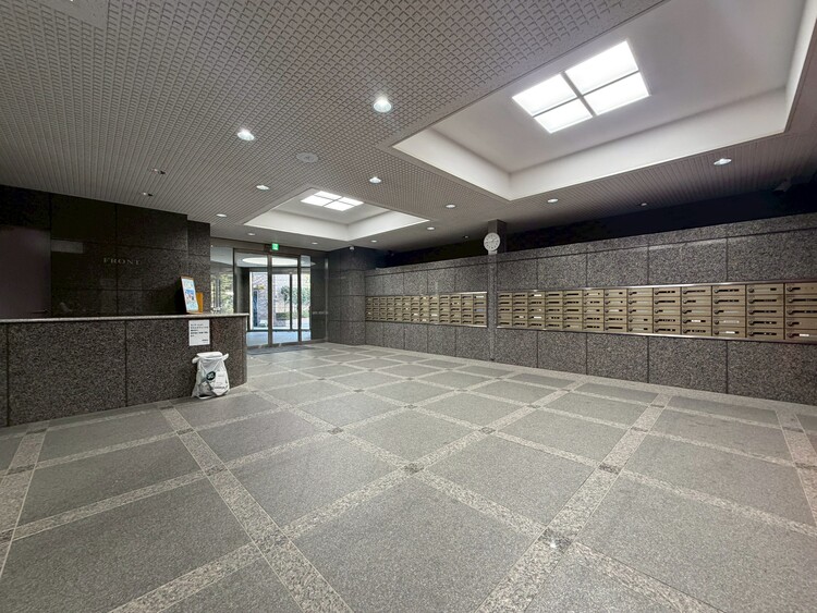 その他 館内は静寂な中が保たれており、管理が行き届いている印象を受けました。