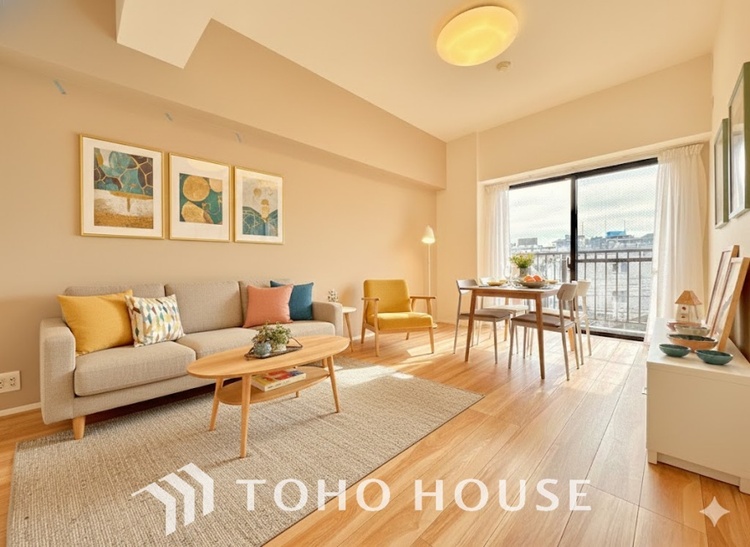 内装 ＊配置してある家具や小物はCGによるイメージ画像です。ここにはみんなが集い、食事と楽しい会話が始まる。