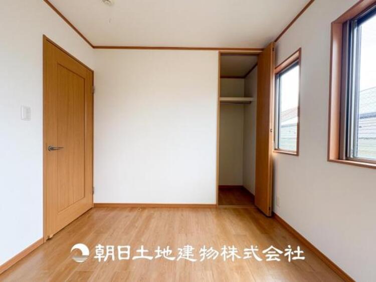 内装 人間の感性を育むプライベートルームはシンプルが１番だと思います。