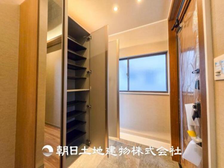 その他 シューズボックスを設置してあり整理できる設備があります。