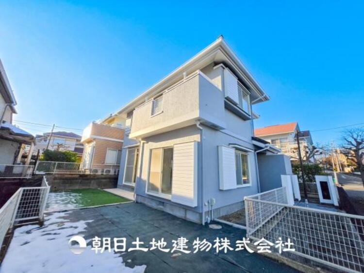 外観 表現された空間はたくさんの光を浴び、風を感じ、暮らしの時間を豊かにしてくれます。