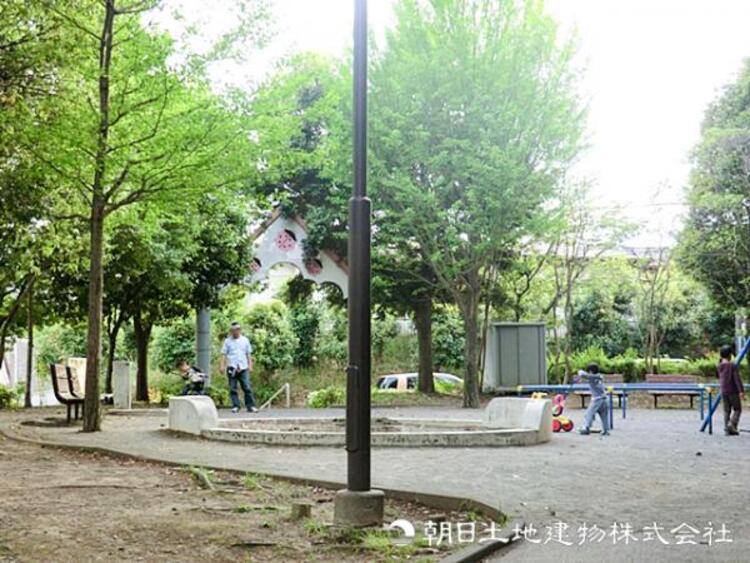 周辺 荏子田朝霧公園380ｍ