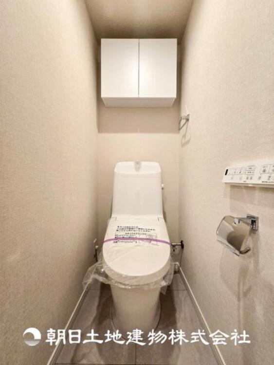 トイレ 【トイレ】大切な1人時間。寛ぎだけではない、快適な生活を送る為に必要なもの。毎日使う場所だから、より快適な空間に仕上げられています。