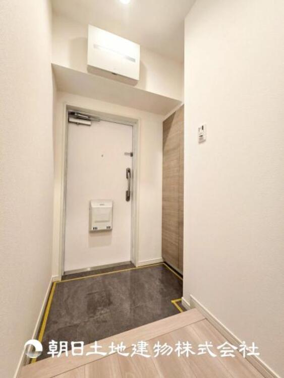 その他 【玄関】大切な家族、お客様をお迎えする玄関は住宅の入口。仕事が終わって疲れた日でも、あなたを受け入れてくれます。