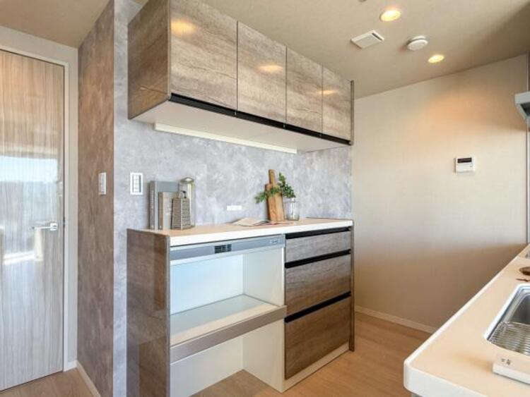 キッチン キッチンのカップボード収納。