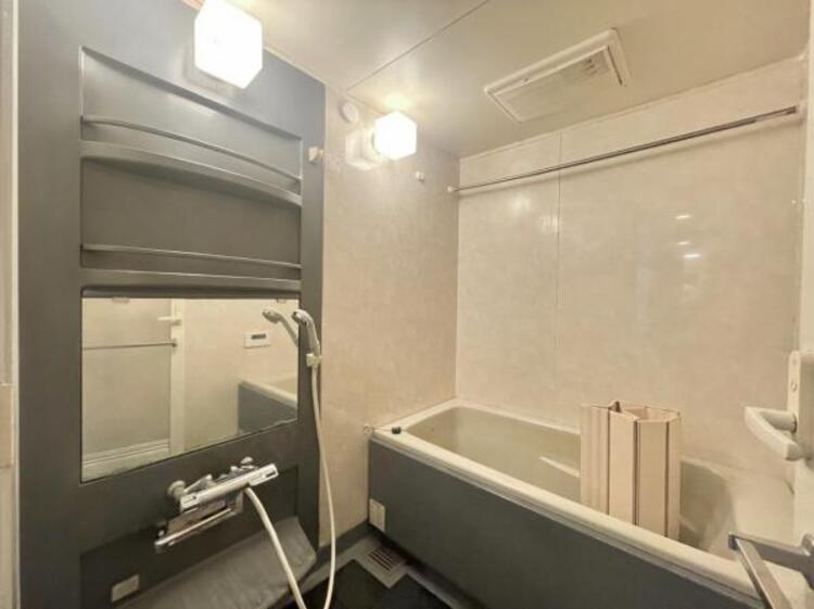 風呂 浴室　※小物をCG画像にて家具消しをしております。