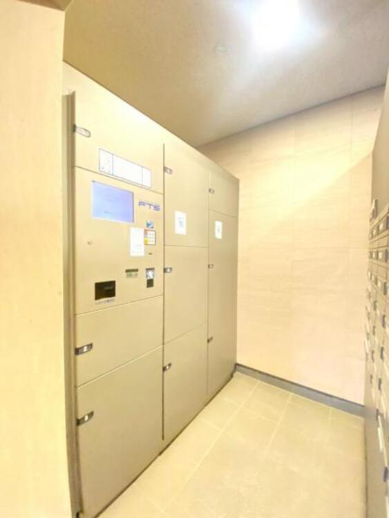 その他 宅配ボックスはネットショッピングの隆盛により、ますます利用者が増える宅配便。