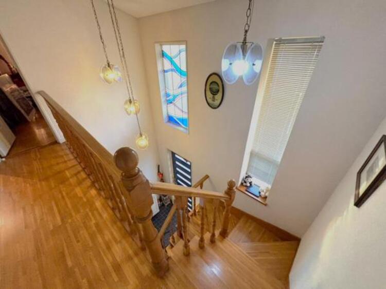 その他 毎日気持ちよく出入りできる、明るく開放的な玄関です。