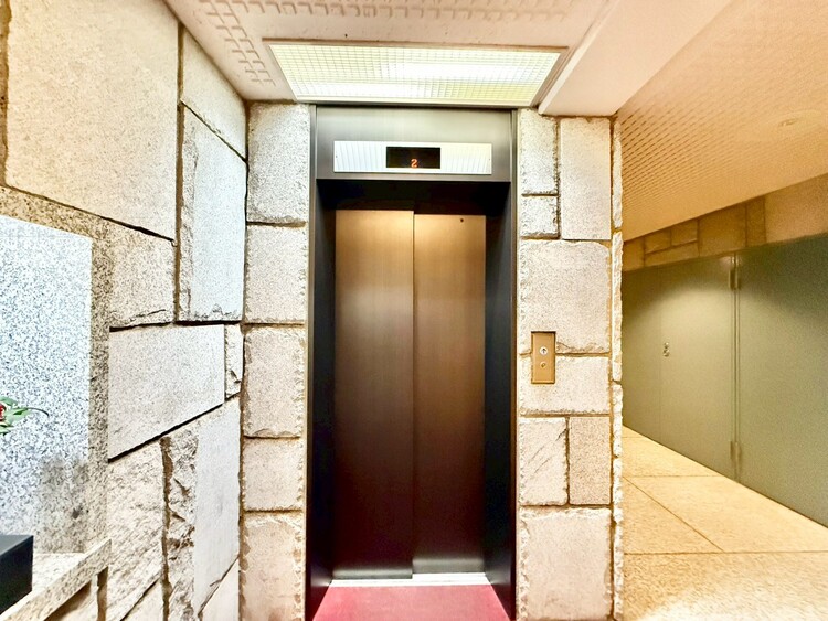 その他 エレベーター完備のため荷物が多くなっても安心。