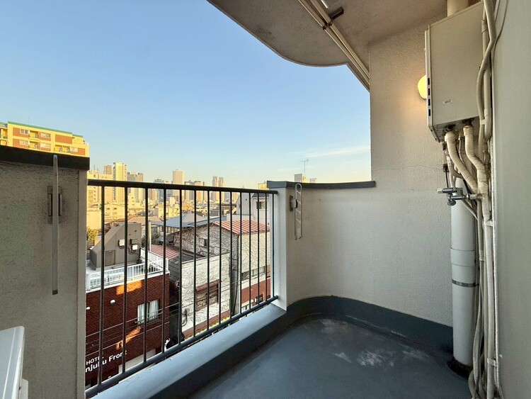 その他 朝の澄んだ空気や、夕方に吹く清々しい風を感じられるバルコニー。