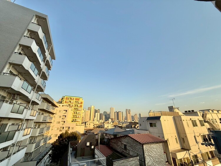 その他 眺望や窓からの景色が良いと、家で過ごす時間も快適です。