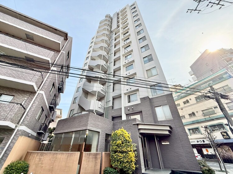 その他 飽きのこないシンプルモダンな外観です。