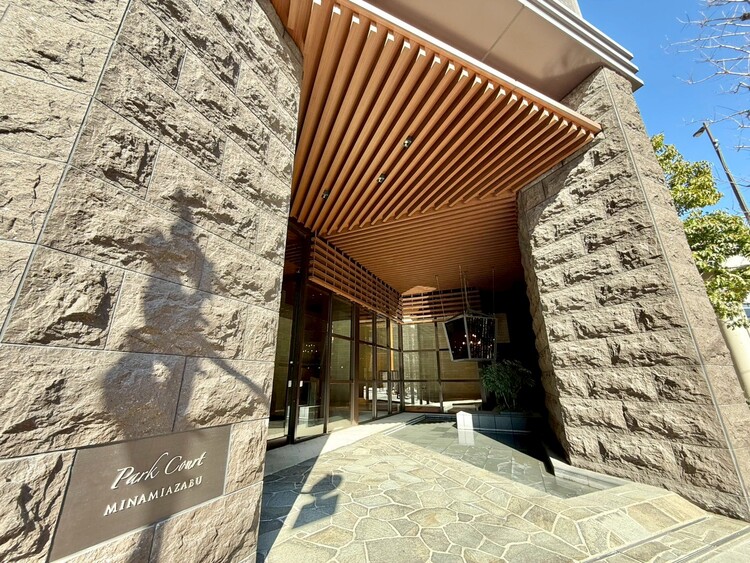 その他 上質感漂う玄関アプローチです。