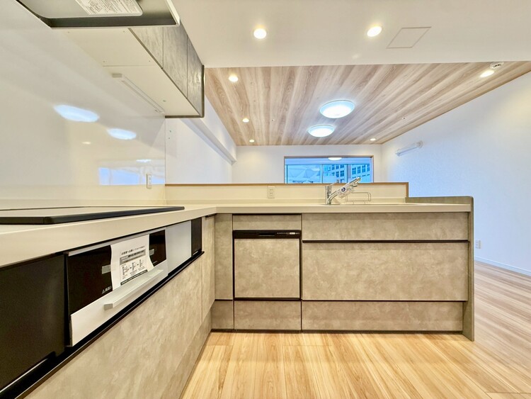 その他 開放感のあるキッチンスペース。調理をしながら、会話も弾みそうですね。