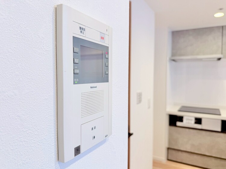 その他 誰が来てもわかる様にモニター付きインターホンを設置。