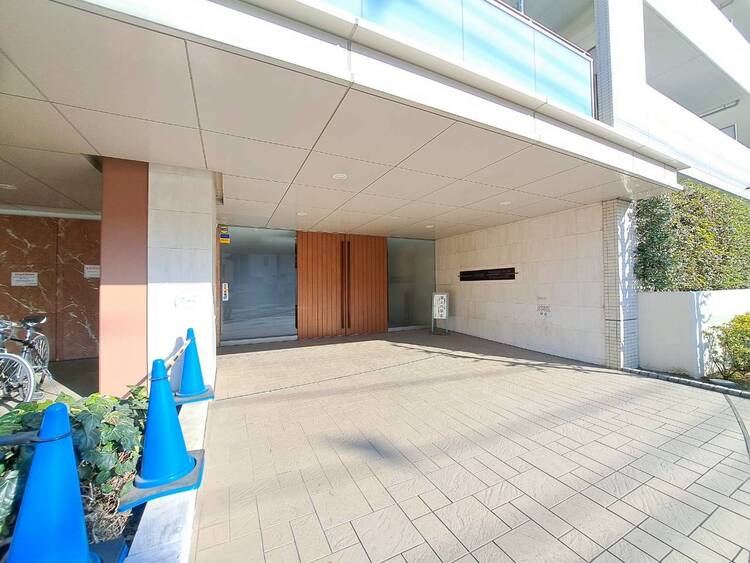 その他 上質感漂う玄関アプローチです。