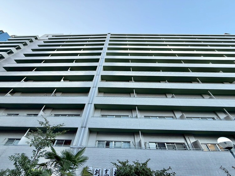 その他 飽きのこないシンプルモダンな外観です。