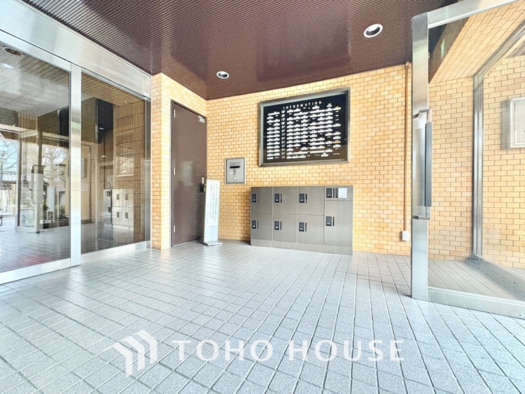 エントランス ほんの少しのこだわり。ちょっとした色使いがその家がもつ雰囲気を醸し出します