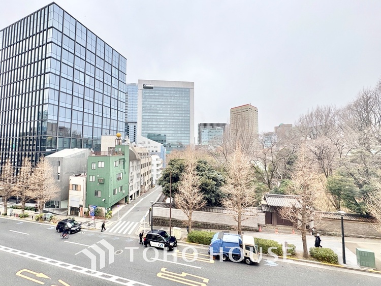 その他 バルコニーからの眺望は開放感にあふれ、心安らぐひととき。