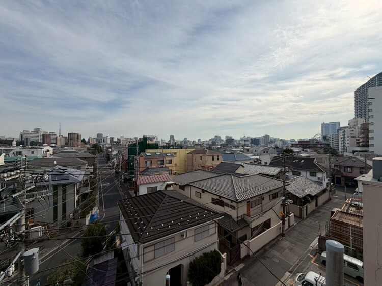 その他 眺望や窓からの景色が良いと、家で過ごす時間も快適です。