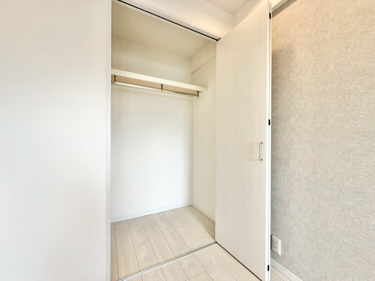 その他 収納スペースが付いていて、お部屋を広く使っていただけます。