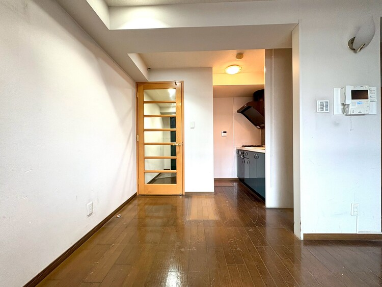 内装 現在改装中◆快適◆な暮らしに不可欠な収納スペース。快適さとともに思い出も詰まっていく。