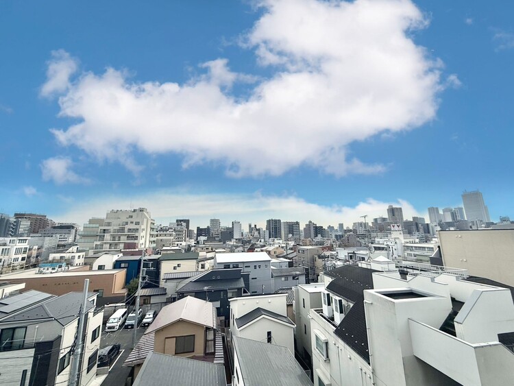 その他 眺望や窓からの景色が良いと、家で過ごす時間も快適です。