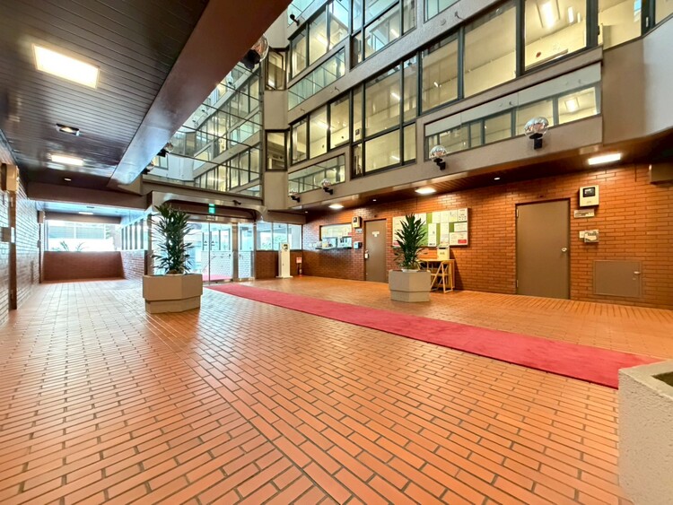 その他 館内は静寂な中が保たれており、管理が行き届いている印象を受けました。