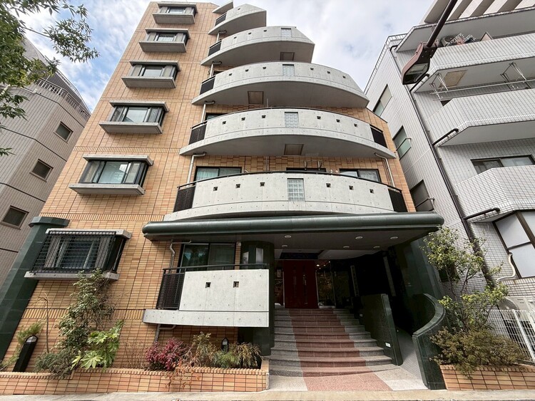 その他 飽きのこないシンプルモダンな外観です。