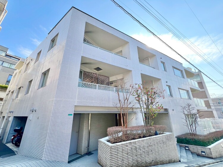 その他 飽きのこないシンプルモダンな外観です。