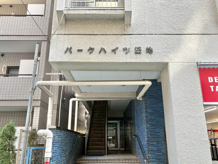 その他 【エンブレム】スタイリッシュなエンブレム。お洒落なマンションは入り口から。