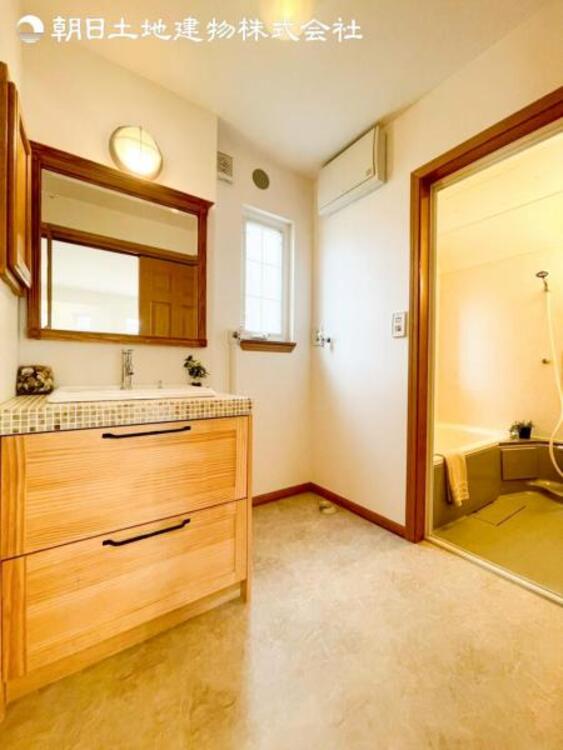 洗面 すぐの見学や資料請求などお気軽にお問い合わせお待ちしております