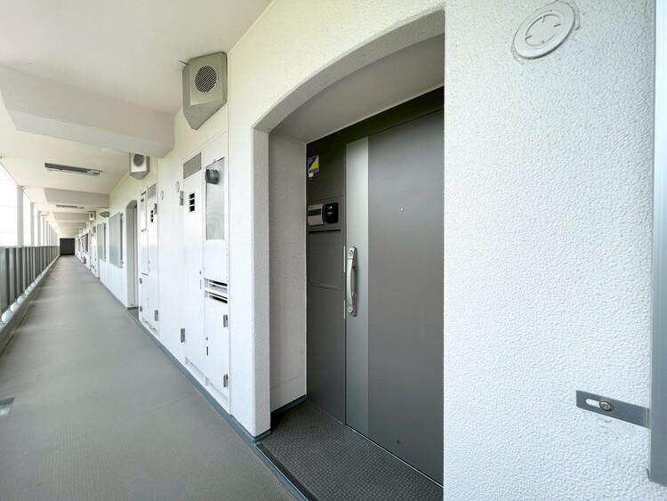 玄関 玄関を開ければ、そこは安らぎのご自宅。