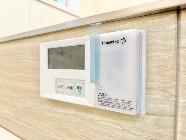 設備 見やすい画面で操作しやすい給湯パネルです。