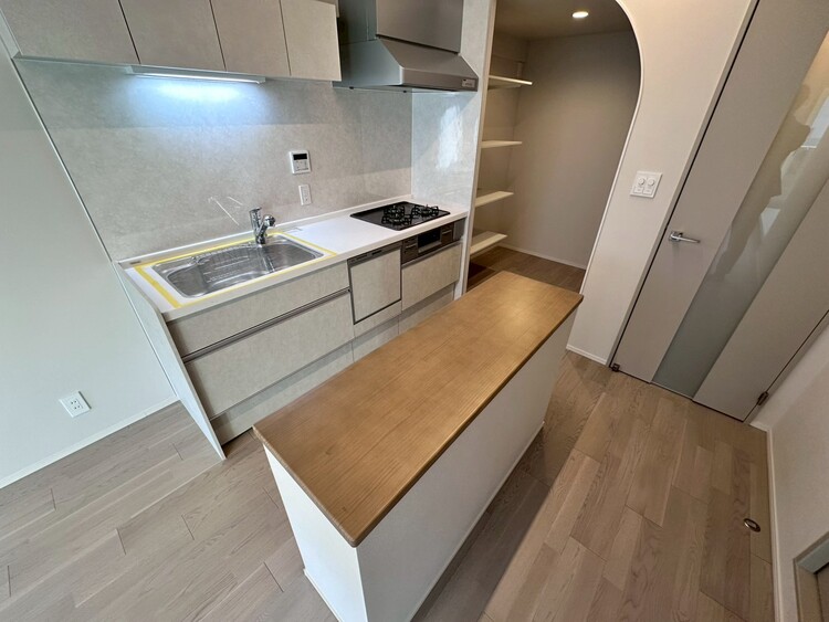 その他 使いやすくスタイリッシュなキッチン空間になっております。