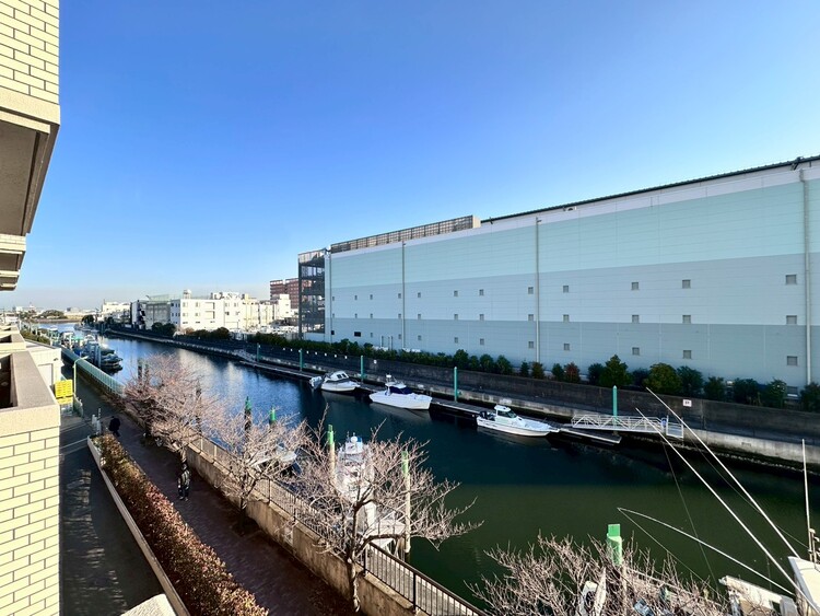 その他 眺望や窓からの景色が良いと、家で過ごす時間も快適です。