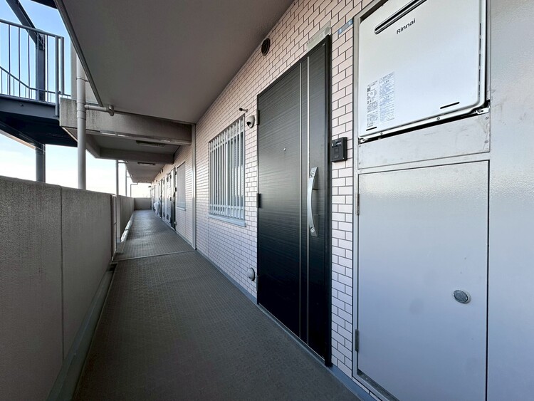 その他 清潔感のある落ち着いた雰囲気の玄関です。